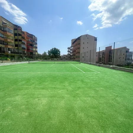 Manoly, Piscine, Tennis, Climatisation 아파트